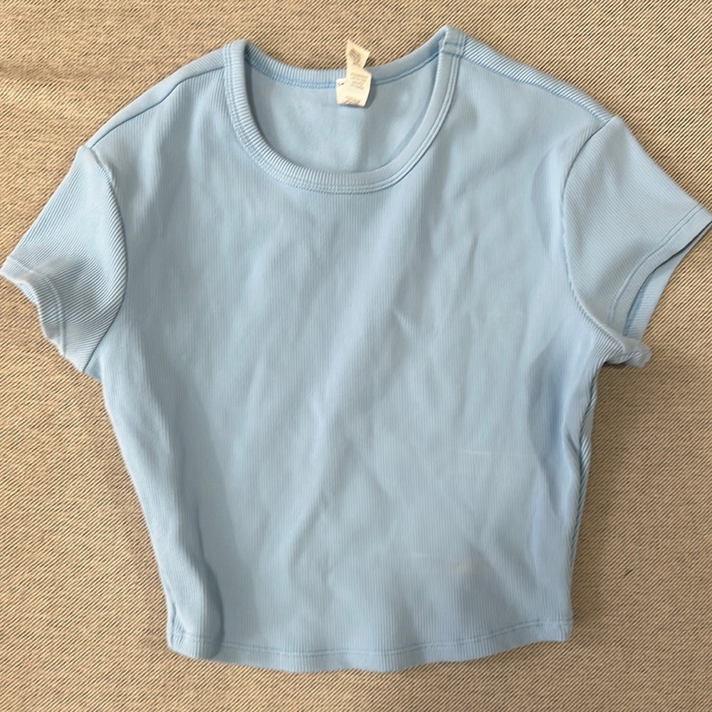 ALO Yoga Light Blue Ribbed Crop Top
